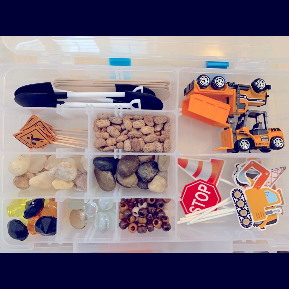 NWOT construction sensory box / busy box